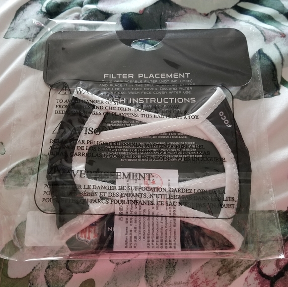 Reusable face mask - Picture 2 of 2